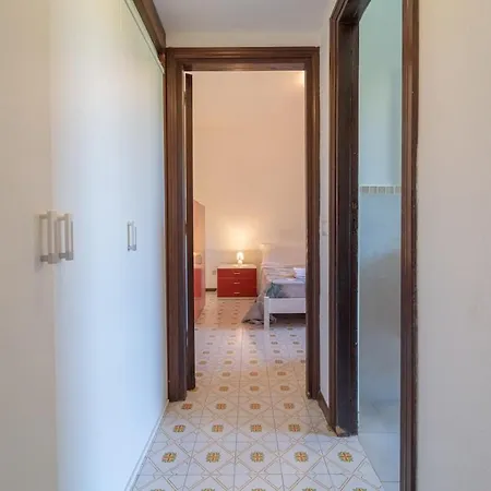 Salida - Attrezzata E Piscina アパート